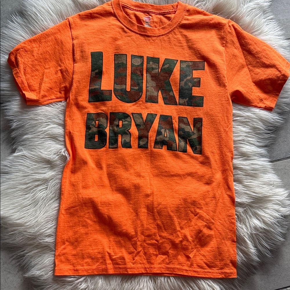 🎣LUKE BRYAN 2017 TOUR SHIRT🐠